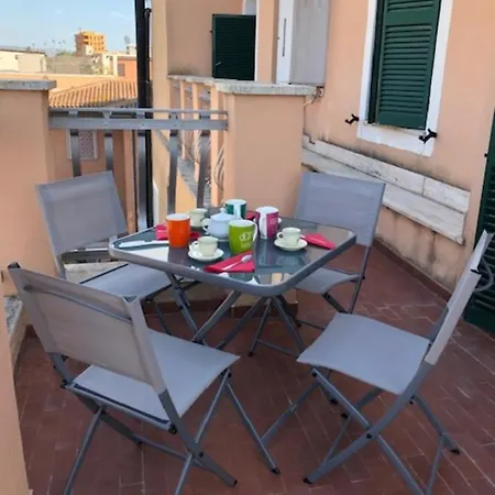 Attici Agli Acquedotti Romani شقة روما
